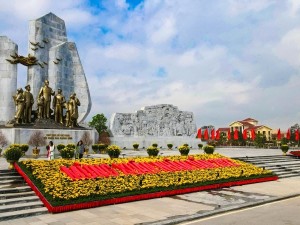 Du Xuân Quảng Bình: Khám Phá Di Sản, Phong Tục & Vẻ Đẹp Nổi Bật