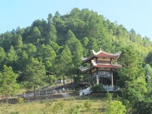 Vũng Chùa: Nơi an nghỉ bình yên của cố Tổng Bí thư Lê Hồng Phong và những vị anh hùng liệt sĩ.