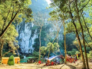 Khám phá vẻ đẹp hoang sơ của Hang Tú Làn – Trải nghiệm tuyệt vời