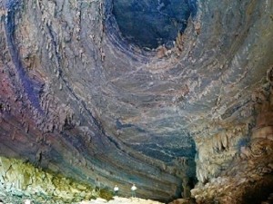 Hang Tiên 2: Khám phá điểm du lịch mới hấp dẫn ở Quảng Bình