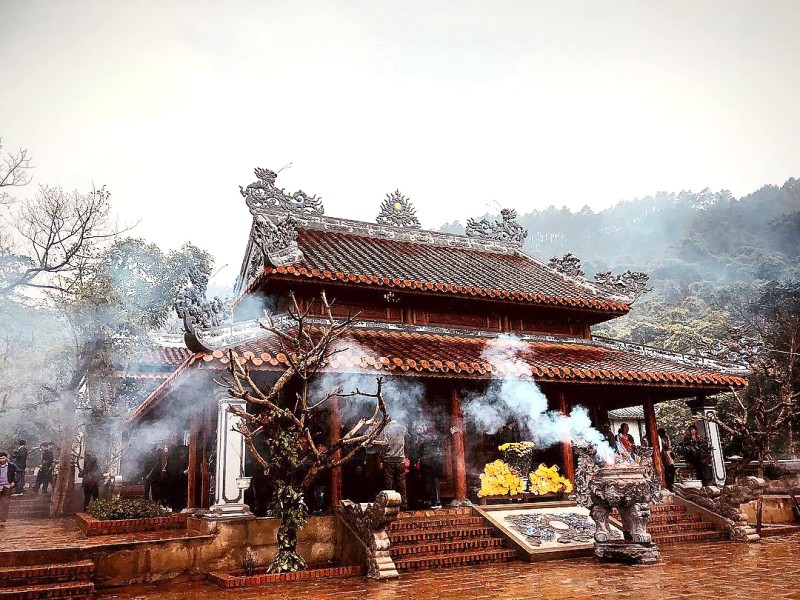 Đền Thánh Mẫu Liễu Hạnh - Quảng Bình: Du lịch tâm linh