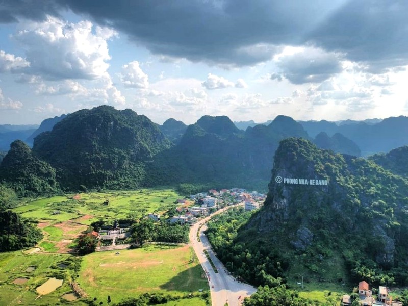 Phong Nha: Bình dị giữa di sản.