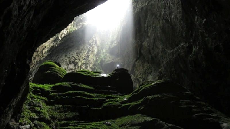 tổng cảnh tại hố sụt